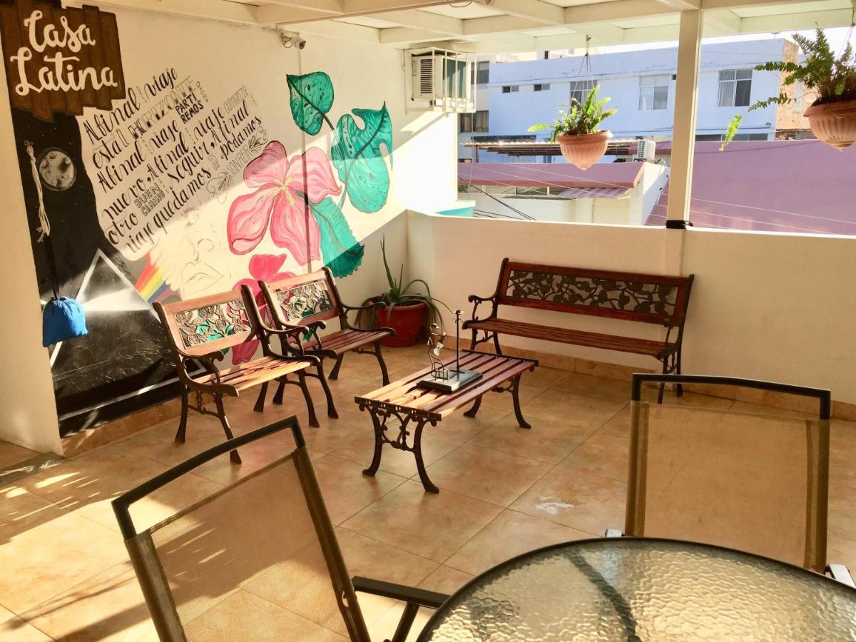 Hotel Casa Latina Манта Экстерьер фото