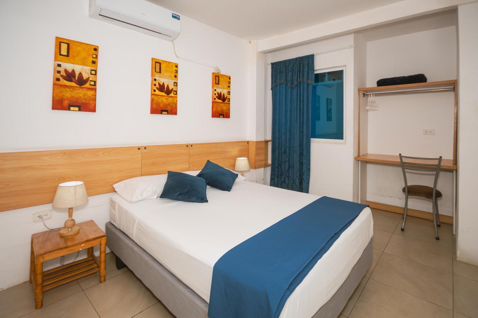 Hotel Casa Latina Манта Экстерьер фото
