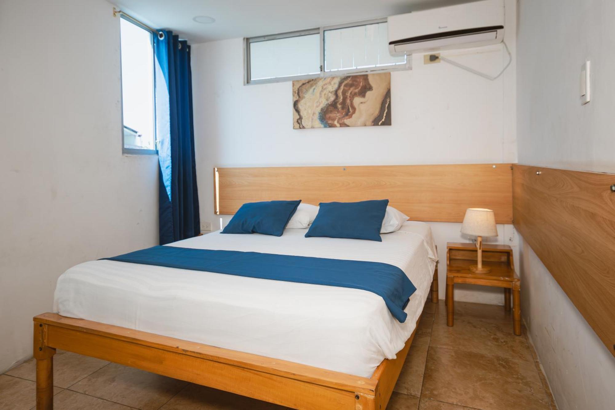Hotel Casa Latina Манта Экстерьер фото