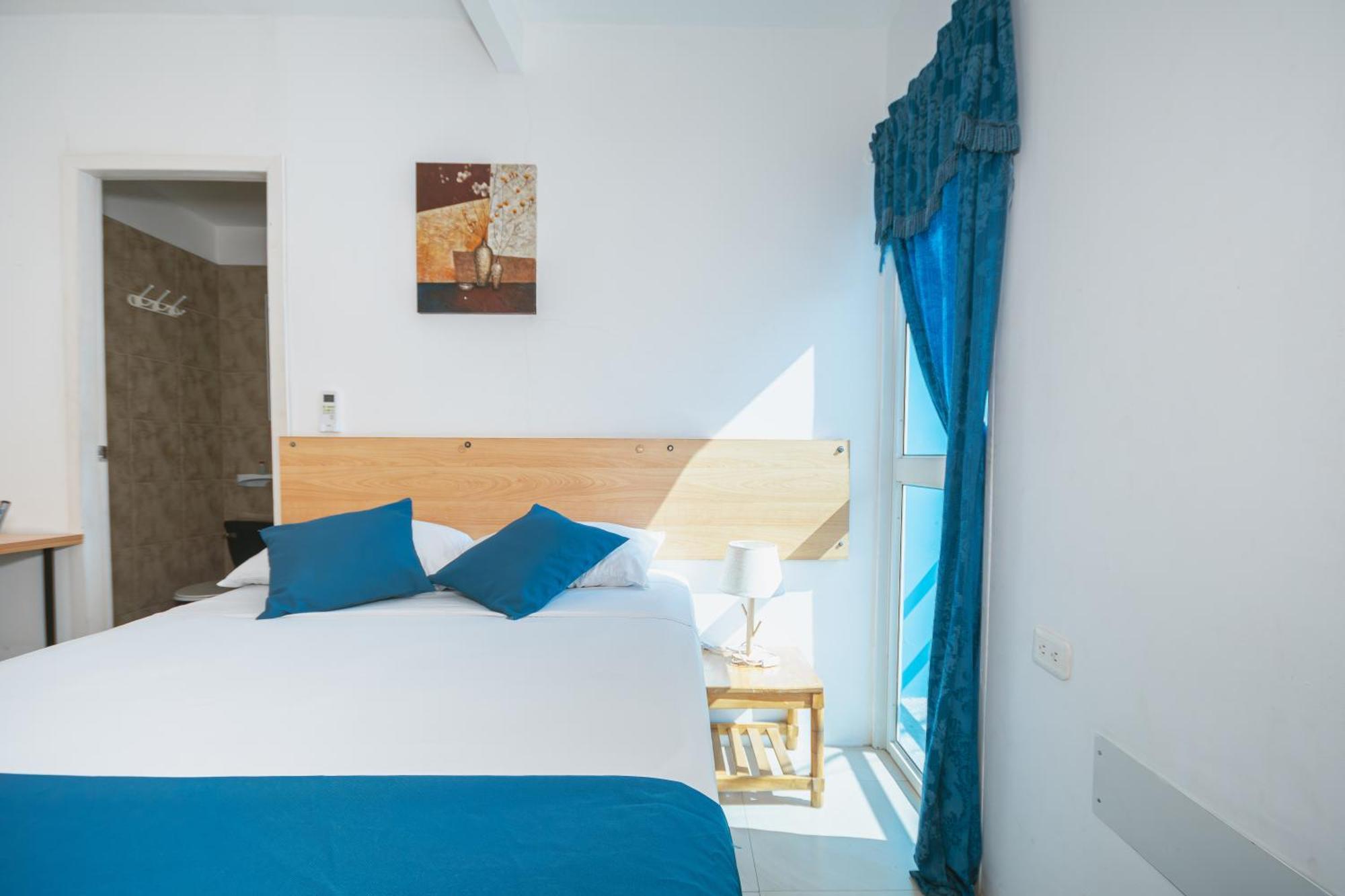 Hotel Casa Latina Манта Экстерьер фото